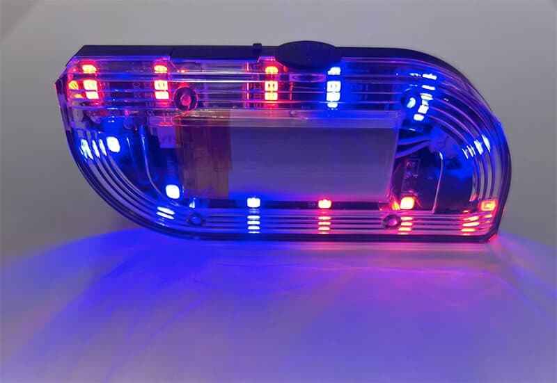 クリップ ウェアラブル警告灯 ホイッスル/サウンド LED充電式ショルダーライト※名称仮